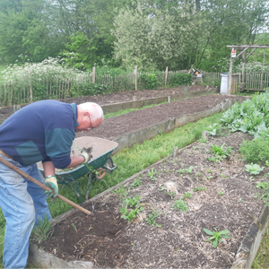 Et Docteur ès Entretien du jardin des Enfants ...